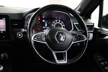 Renault Clio ICONIC TCE BOSE 45