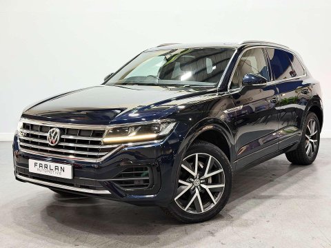 Volkswagen Touareg 3.0 TDI V6 R-Line SUV 5dr Diesel Tiptronic 4Motion Euro 6 (s/s) (286 ps) 12