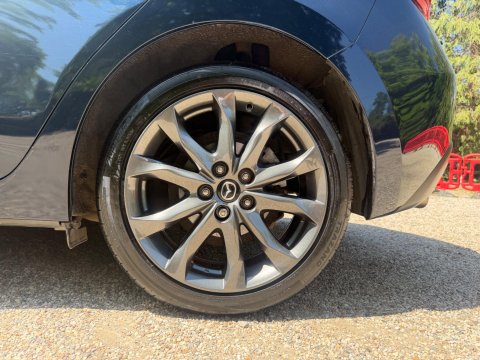 Mazda 3 2.0 SKYACTIV-G Sport Nav Euro 5 (s/s) 5dr 31