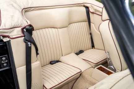 Aston Martin V8 Vantage Volante 29