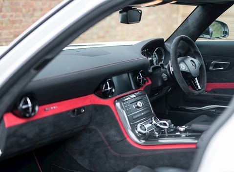 Mercedes-Benz SLS AMG Black Series 14