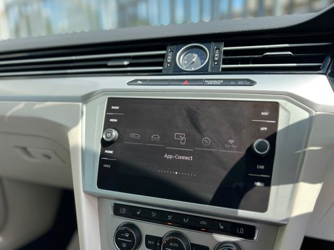 Volkswagen Passat SE BUSINESS TDI BLUEMOTION TECHNOLOGY 44