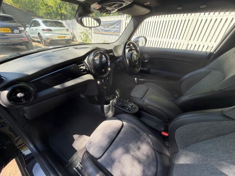 Mini Hatch COOPER S LEVEL 2 40