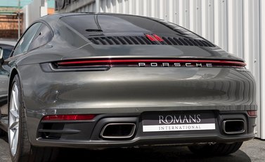 Porsche 911 Carrera (992) 25