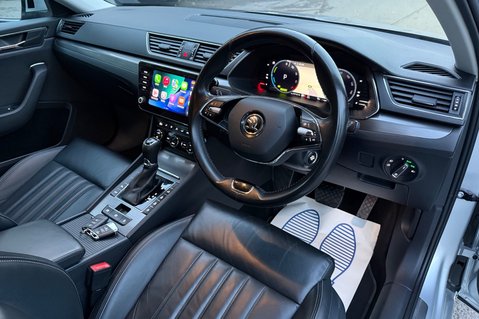 Skoda Superb SE L IV DSG PLUG IN HYBRID -ONE OWNER -FULL SERVICE HISTORY 14