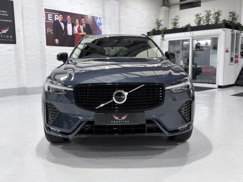 Volvo XC60 B4 PLUS MHEV 9