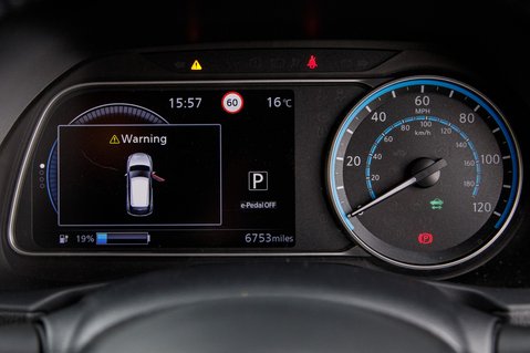 Nissan LEAF TEKNA 15