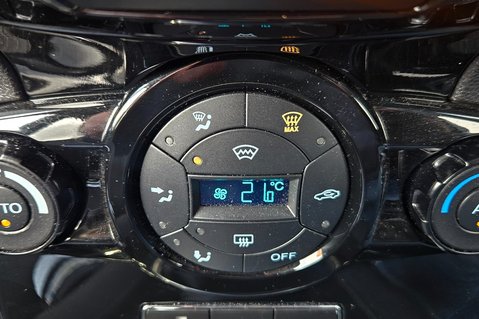 Ford Fiesta 1.0 TITANIUM LOOK! ONLY 11000 MILES! £20 ROAD TAX!  6