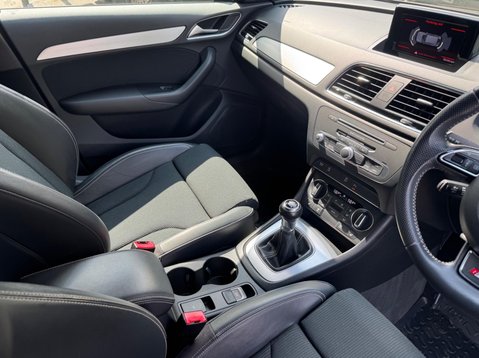 Audi Q3 TFSI S LINE 33
