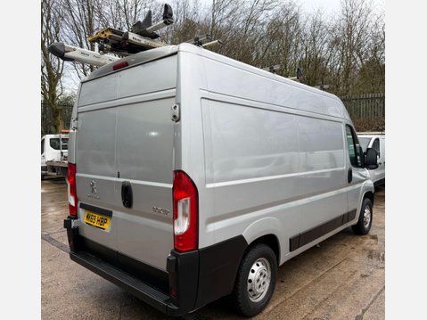 Peugeot Boxer 2.0 BlueHDi 335 Professional Panel Van 5dr Diesel Manual L2 H2 Euro 6 (130 27