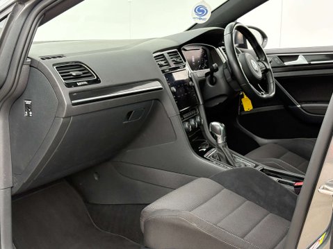 Volkswagen Golf 2.0 Golf R TSi 4Motion Semi-Auto 4WD 5dr 71