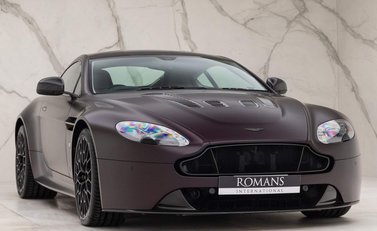 Aston Martin Vantage S V12 2