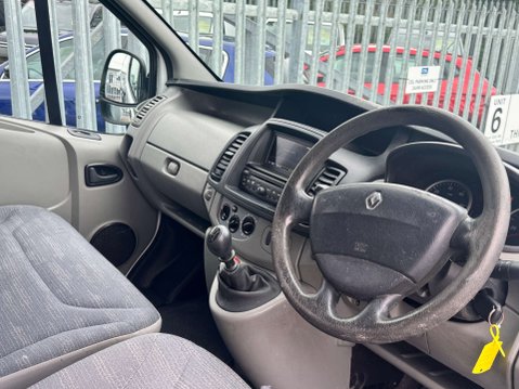 Renault Trafic 2.0 dCi LL29 eco Panel Van 3dr Diesel Manual L3 H1 (Phase 3) (180 g/km, 115 2