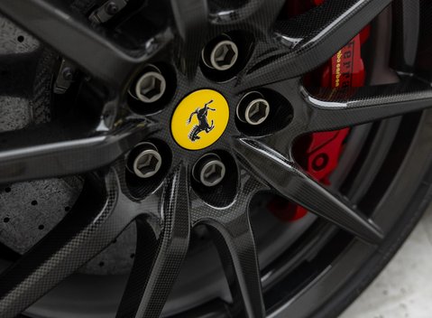 Ferrari 488 Pista Piloti 37