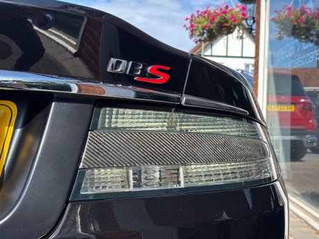 Aston Martin DBS Aston Martin DBS 6.0 V12 Ultimate Coupe (No. 16 of 100) | Carbon Black 19