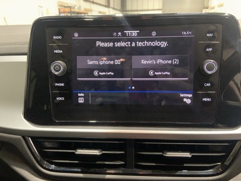 Volkswagen T-Roc LIFE TSI DSG 25