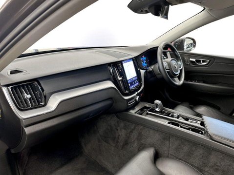 Volvo XC60 2.0h T6 Recharge 18.8kWh Inscription Expression SUV 5dr Petrol Plug-in Hybr 15
