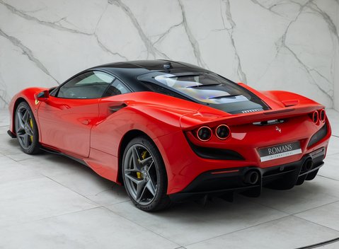 Ferrari F8 Tributo 13