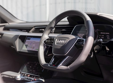 Audi E-Tron S 11