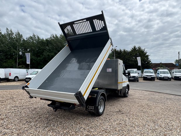 Iveco Daily Tipper MWB [SOLD MM] L2 350 Air Con Tow Bar EURO 6 7
