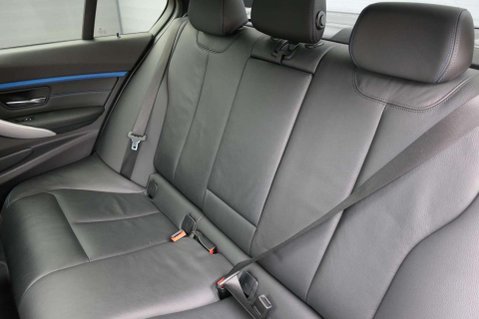 BMW 3 Series 330E M SPORT 26