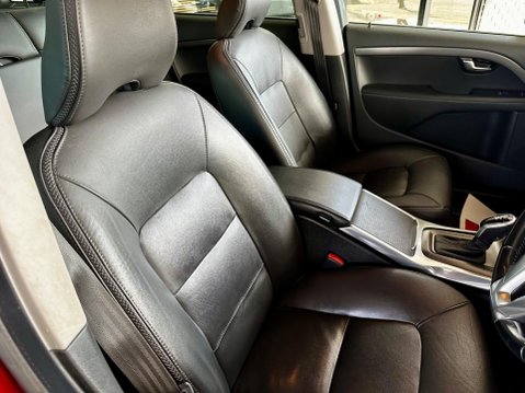 Volvo XC70 2.4 D5 SE Lux Geartronic AWD Euro 5 5dr 21