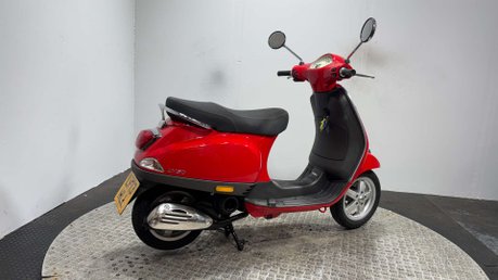 Piaggio Vespa 2013 6K NEW MOT 2 STROKE 50CC LEARNER BIKE CLEAN EXAMPLE 2