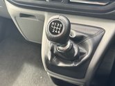 Ford Tourneo Custom Titanium Luxe | 9 Seater | L2 LWB | 320 | Euro 6 | £29083 + VAT 26