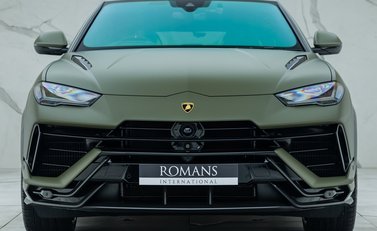 Lamborghini Urus Performante 4