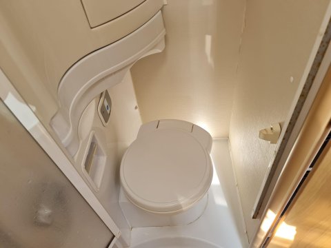 Elddis Autoquest 115 Motor Home 34