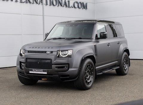 Land Rover Defender OCTA EDITION ONE 2