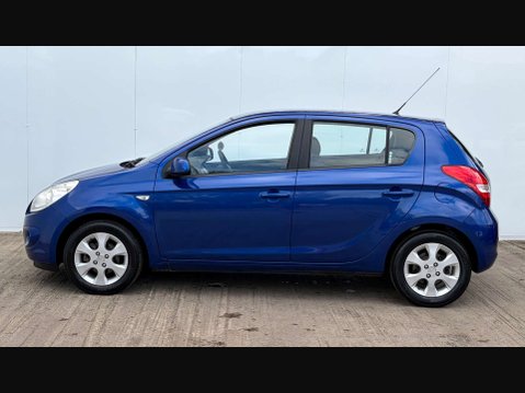 Hyundai i20 1.4 i20 Comfort Auto 5dr 43