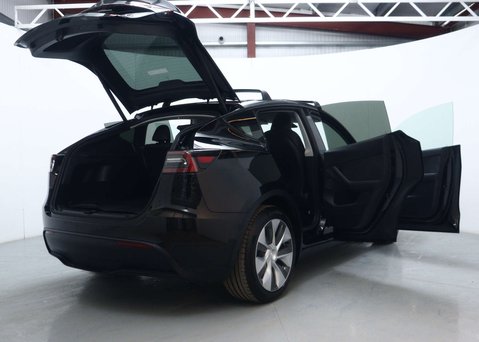 Tesla Model Y (Dual Motor) Long Range SUV 5dr Electric Auto 4WDE (384 bhp) 54