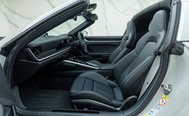 Porsche 911 Targa 4S (992) 19