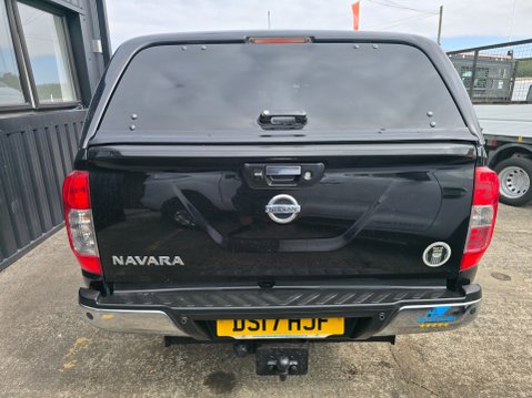 Nissan Navara DCI TEKNA 4X4 SHR DCB 5