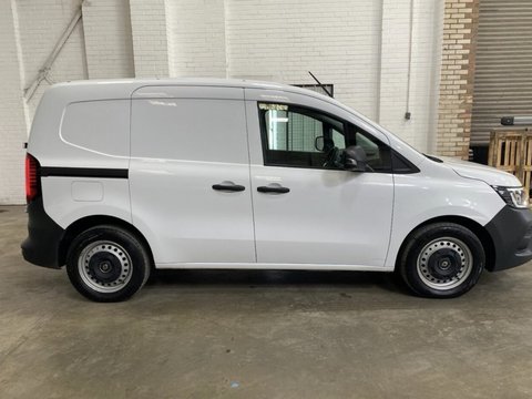 Renault Kangoo ML19 E-TECH START 4