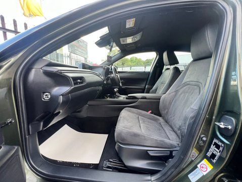 Lexus Ux 250H 61