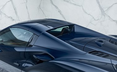 Ferrari F8 SPIDER 38