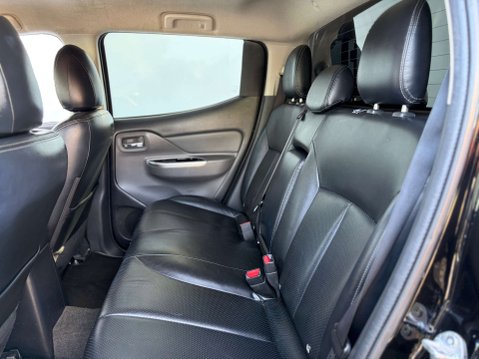 Mitsubishi L200 2.4 L200 Warrior DI-D 4WD 56