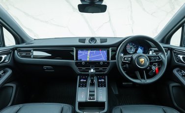 Porsche Macan S 21