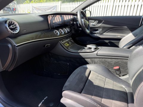Mercedes-Benz E Class E 300 AMG LINE PREMIUM 25