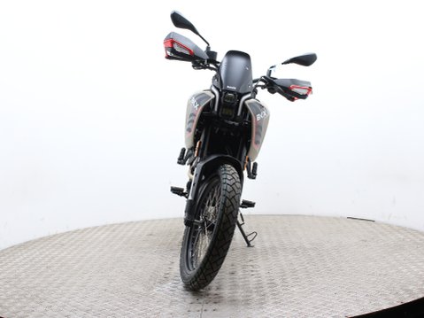 Benelli BKX 125 17