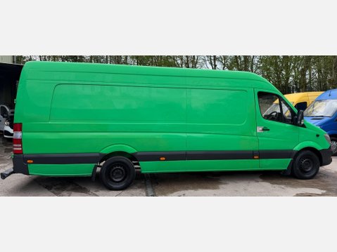 Mercedes-Benz Sprinter 2.1 313 CDi BlueEFFICIENCY Panel Van 4dr Diesel 7G-Tronic RWD L4 H3 (197 g/ 6