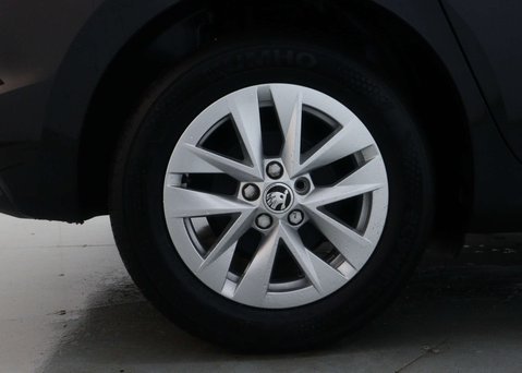 Skoda Fabia 1.0 Fabia SE Comfort TSi Semi-Auto 5dr 14