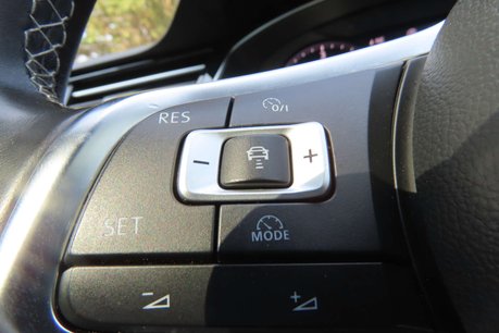 Volkswagen Passat 2.0 TDI R-Line Saloon 4dr Diesel DSG Euro 6 (s/s) (190 ps) 12