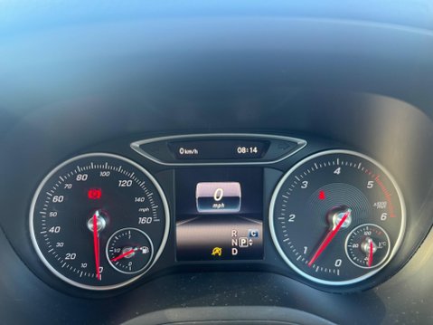 Mercedes-Benz B Class 2.1 B200d AMG Line (Premium) 7G-DCT Euro 6 (s/s) 5dr 9