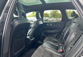 Volvo XC60 T5 R-DESIGN AWD PETROL AUTO 32