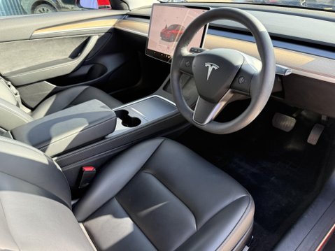 Tesla Model 3 Saloon 4dr Electric Auto RWD (241 bhp) 2