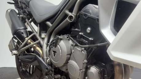 Triumph Tiger XRT 2019 ONLY 9K SERVICE HISTORY MOT VERY CLEAN 800CC 19