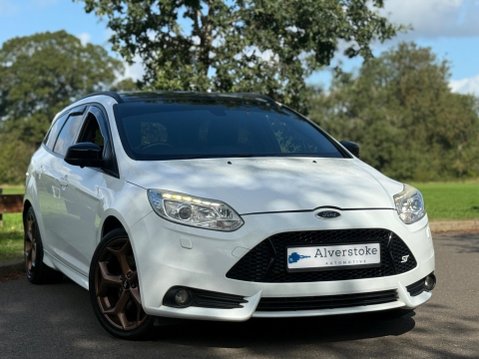Ford Focus 2.0T EcoBoost ST-3 Euro 5 (s/s) 5dr 20